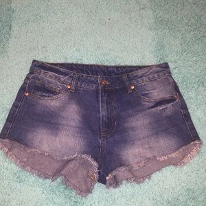 Delia’s dark wash high waisted jean shorts